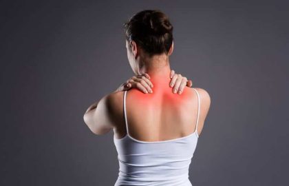 טיפול בכאבי גב עליון באמצעות מחטי דיקור